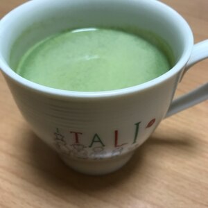 ゴクゴク飲めちゃう抹茶青汁ミルク